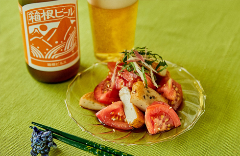 あげかまとトマトと香味野菜の黒酢和え