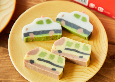 かまぼこトミカ